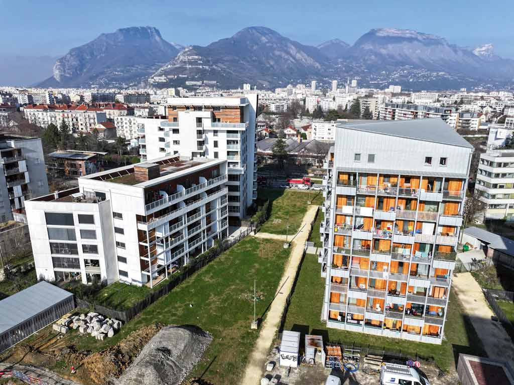 Le quartier Flaubert vu du ciel montre des immeubles neufs.